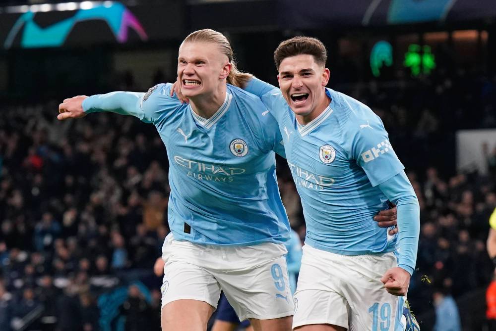 Jogadores do ManCity durante partida do Mundial de Clubes